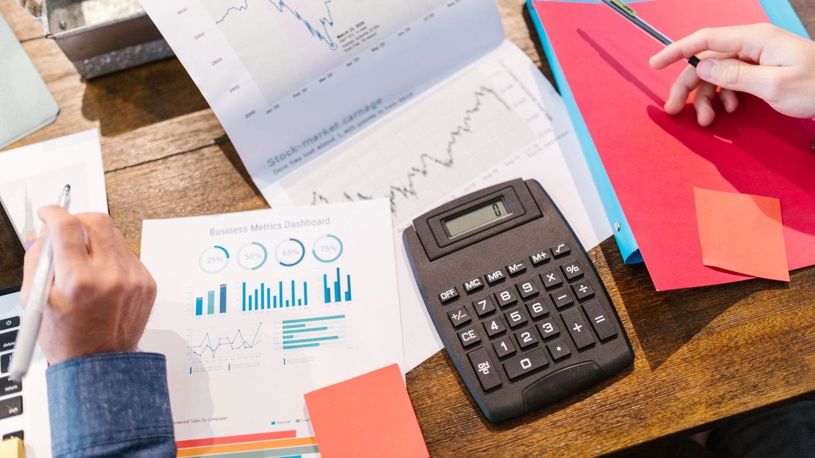 Ask e Use of Funds: immagine editoriale sul tema use of funds pitch deck