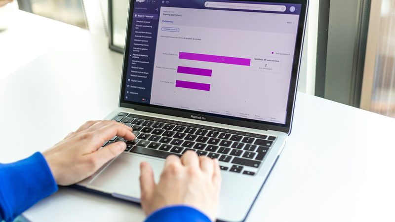 Pitch Deck E-commerce: immagine editoriale sul tema pitch deck ecommerce